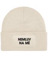 Čepice s obdélníkovou nášivkou Nemluv na mě