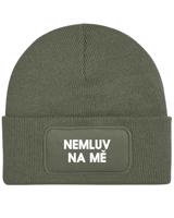 Čepice s obdélníkovou nášivkou Nemluv na mě