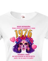 Dámské tričko k 50. narozeninám - Nepodceňuj ženu - s věkem na přání