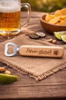 Dřevěný otvírák s jménem – originální personalizovaný dárek