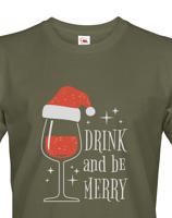 Pánské vánoční tričko s potiskem vína a nápisem Drink and be merry