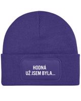 Zimní čepice Hodná už jsem byla – hřejivý styl s postojem